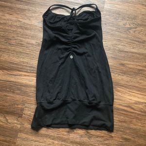 Woman’s lululemon tank